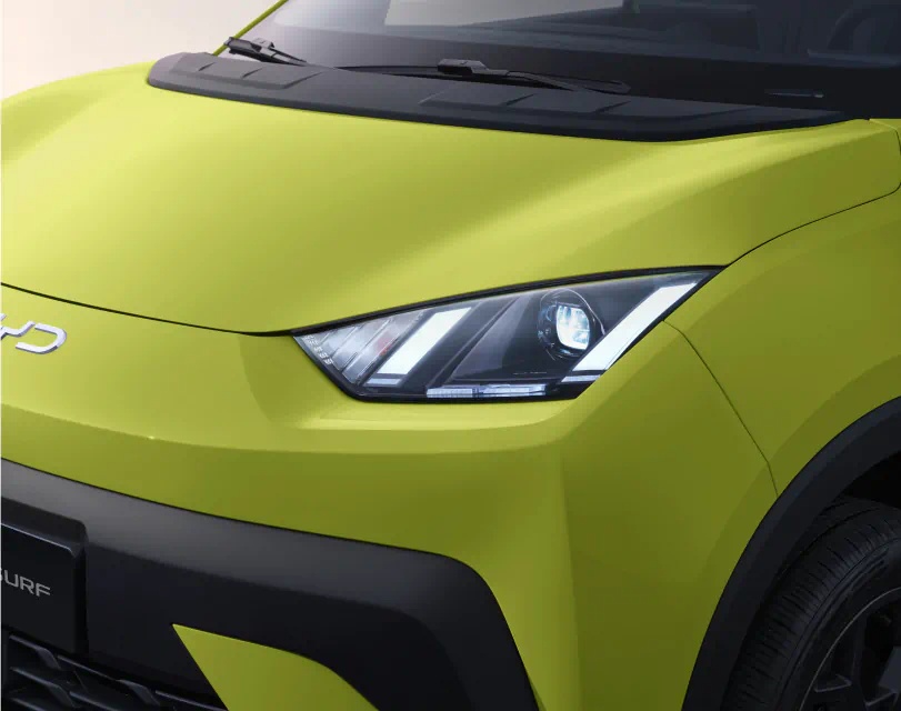 BYD Dolphin Surf daytime-running lights