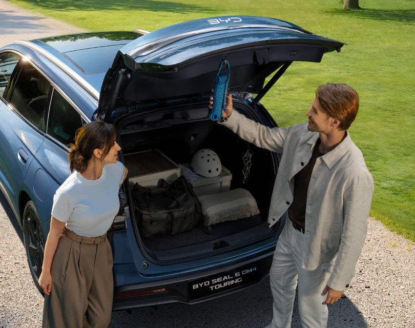 SEAL 6 DM-i extra boot features